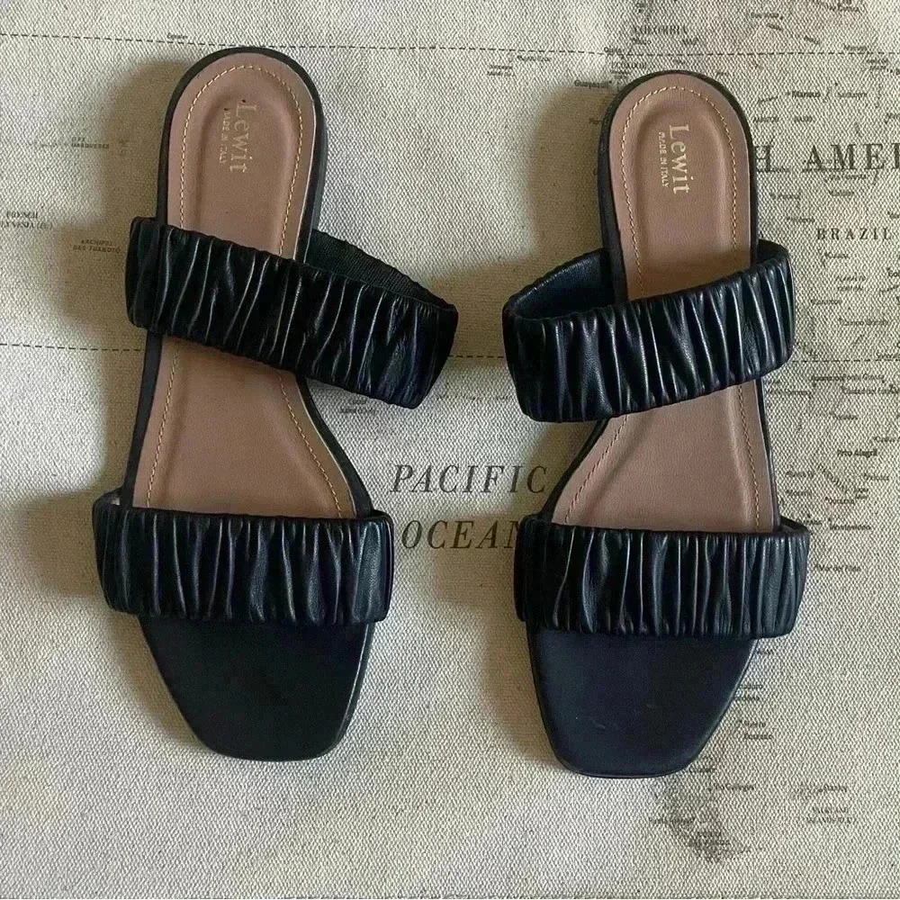Lewit Black Scrunched Sandals Size 37.5EU / 7US